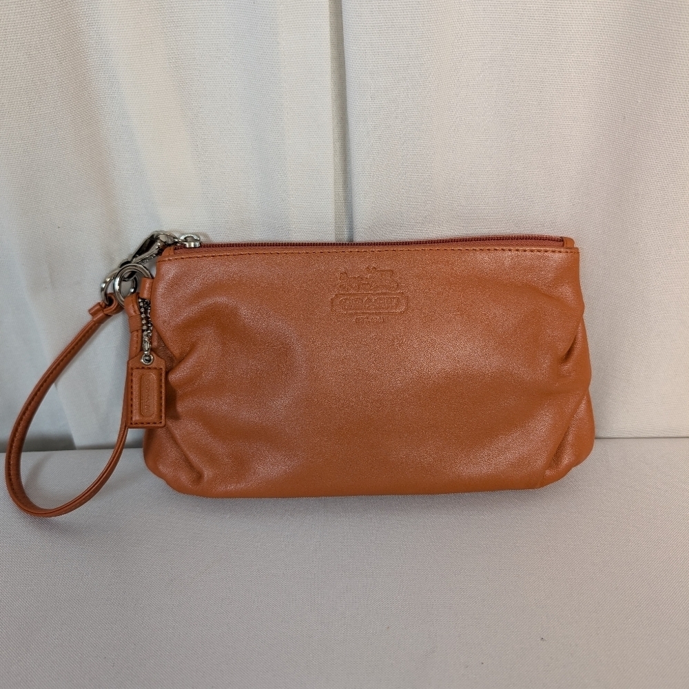 Coach Leather Wristlet Clutch with Hang Tag EUC Tan Orange - Picture 3 of 10